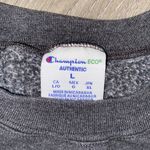 Champion Crewneck Photo 1
