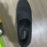 Women's Black Comfort Shoes Photo 1