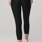 Alo Yoga Black  High-Waist Airlift Capri Size Small Photo 4