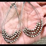 Silver tone Wire teardrop beaded earrings Photo 1