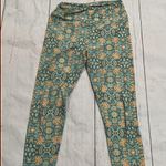 LuLaRoe  green and yellow patterned one size leggings Photo 2