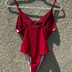 Chic Red One Photo 9