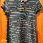 Vera Wang Simply Vera  Women's Striped Windy Jacquard Tee - Size M Photo 0