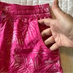 Guy Harvey  Tropical Performance Shorts. Size Medium. Photo 6