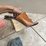 Chloé Women's Tan camel Leather Wedge Mules Sandals 37 Made in Italy used 1X Photo 3