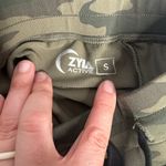 Zyia  Active Unwind Yoga Stretch Pocket Joggers in Green Camo Small Photo 5