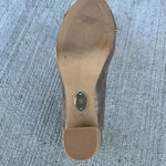 Fossil  Maddox Gold Leather chunky block heel with silver buckle toe pump Y2K 8.5 Photo 5