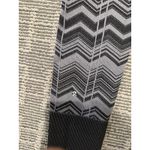 Lululemon Athletica Size 2 Leggings BLACK GREY‎ SNOOPY STRIPE 22 inch waist Photo 3