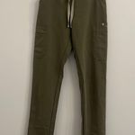 FIGS  woman olive green cargo scrubs size XS/T Photo 1