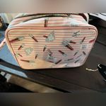 Large NWT makeup bag! Photo 4
