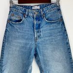 ZARA  High Waisted Light Washed Straight Legs 5 Pockets Raw Hem Jeans Size 4 Photo 3