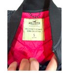 Hollister Navy Down Lightweight Puffer Jacket by  Size Small Photo 8