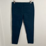 Adidas Capri yoga pants. Size Medium. Black Photo 5