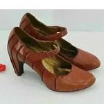 TSUBO Maryjane Women's 3.5" High Heel Pump Red Size 6 Photo 1