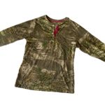 Realtree Camo Long Sleeve Henley Shirt 🔥 Photo 2