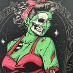 Heritage by TORRID Zombie Pin Up Girl Classic Fit Jersey Crew Tee | Size M/10 Black Size M Photo 1