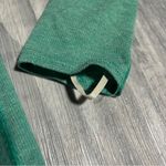 Patagonia Green Long Sleeve V-Neck Shirt Lightweight; Small Women’s Photo 2