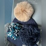Vince Camuto  Beanie with interchangeable Pom poms Photo 1