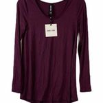 Agnes & Dora  Plum Long Sleeve Everyday Tee XS Photo 0