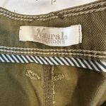 Natural Reflections Women’s Sz: 10  Army Green Cargo Shorts. Stretch Cotton. Photo 6