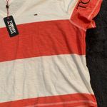 Tommy Hilfiger Women’s Tommy Jeans Tee Photo 3