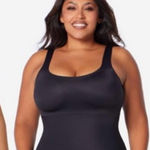 NWT Ruby Ribbon V Photo 0