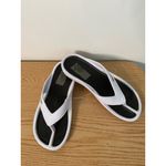 New Women’s Sport Flip Flops White size Small 6 Photo 1