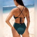 Berlook Dark Green Textured Plunge One Photo 3