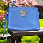 Tory Burch Large Blue Britten Zip Wristlet Wallet Pebbled Leather Gold Hardware Photo 11