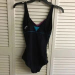 Orena Ladies swimsuit size Small Black Photo 4