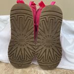 UGG . Bailey Bow II. Pink. Size 5 Photo 3