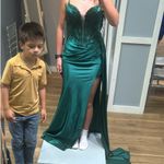long hoco dress Green Size 4 Photo 1