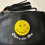 Smiley face black & white pouch Photo 1