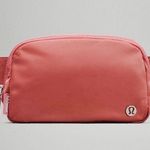 Lululemon Everywhere Belt Bag Photo 0