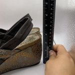 Donald Pliner Donald J Pliner Becky Wedge Sandal Brown Pebble Print Slingback 9.5M E11 Photo 3