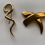 Modern contemporary “X” kiss criss cross Gold tone Brooch Pin heraldic USA retro Photo 0