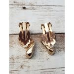 Vintage Clip On Earrings Photo 2