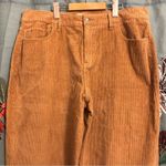 Hollister NWT- women ultra High-Rise Corduroy pants - R17/33 - light brown/gold Photo 10