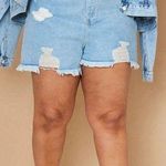 Pretty Little Thing Woman’s PLUS LIGHT BLUE WASH HIGH WAISTED FRAYED DISTRESSED HEM SHORTS Size 24 Photo 0