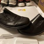 Clarks Women's Shoes SHEELAH Black Leather Heeled Mules Size 8.5W Photo 1