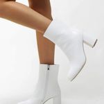 SheIn White Heeled Booties Photo 0