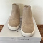 Steve Madden suede ankle boot shoes. Size 7.5 Photo 1