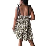 En Saison Black and White Ditsy Floral Dress Size Medium Photo 2