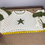 Women’s Cream and Green Star Cropped Sweater Size small Photo 1