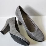 Aerosoles  Dolled Up gray textured dress heels size 7 Photo 5