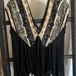 Free People  Flowy Sleevless Embroidered V Nexk top, Size small Photo 3