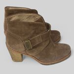 UGG  tan suede ladies buckle ankle boots style 3212 size 10M ladies Brienne Photo 0