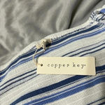 Copper Key 🤍💙 NWTS Cropped Top Photo 4