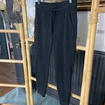 Lululemon  Athletica Scuba Relaxed Fit Jogger Pants Black - Sz 8 🧡🎀 Photo 4
