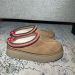 UGG  Tazz Platform Slippers Photo 5